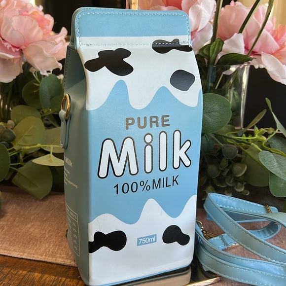 Adorable Milk Bag - Picture 2 of 6